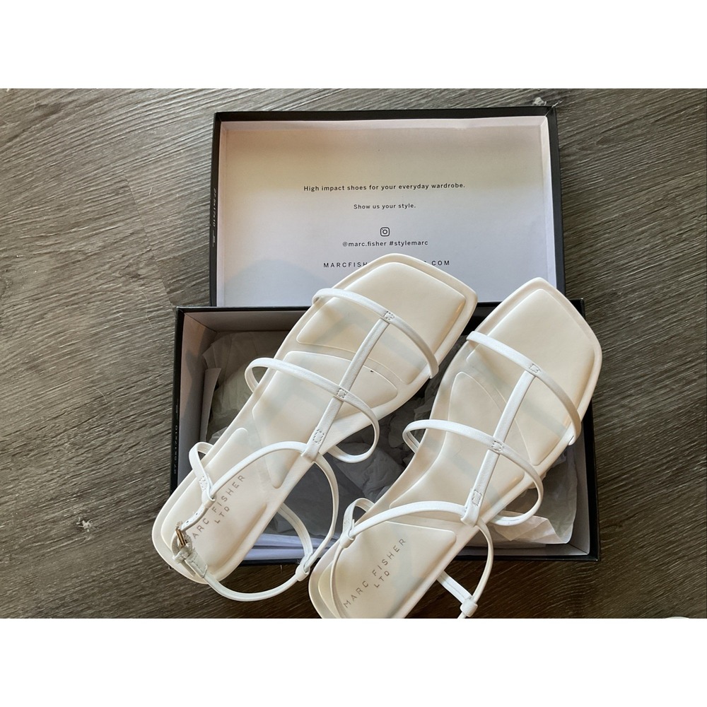 Women Shoe By Marc Fisher Size 8m White T‎ Strap Flat Heel Buckle New In Box